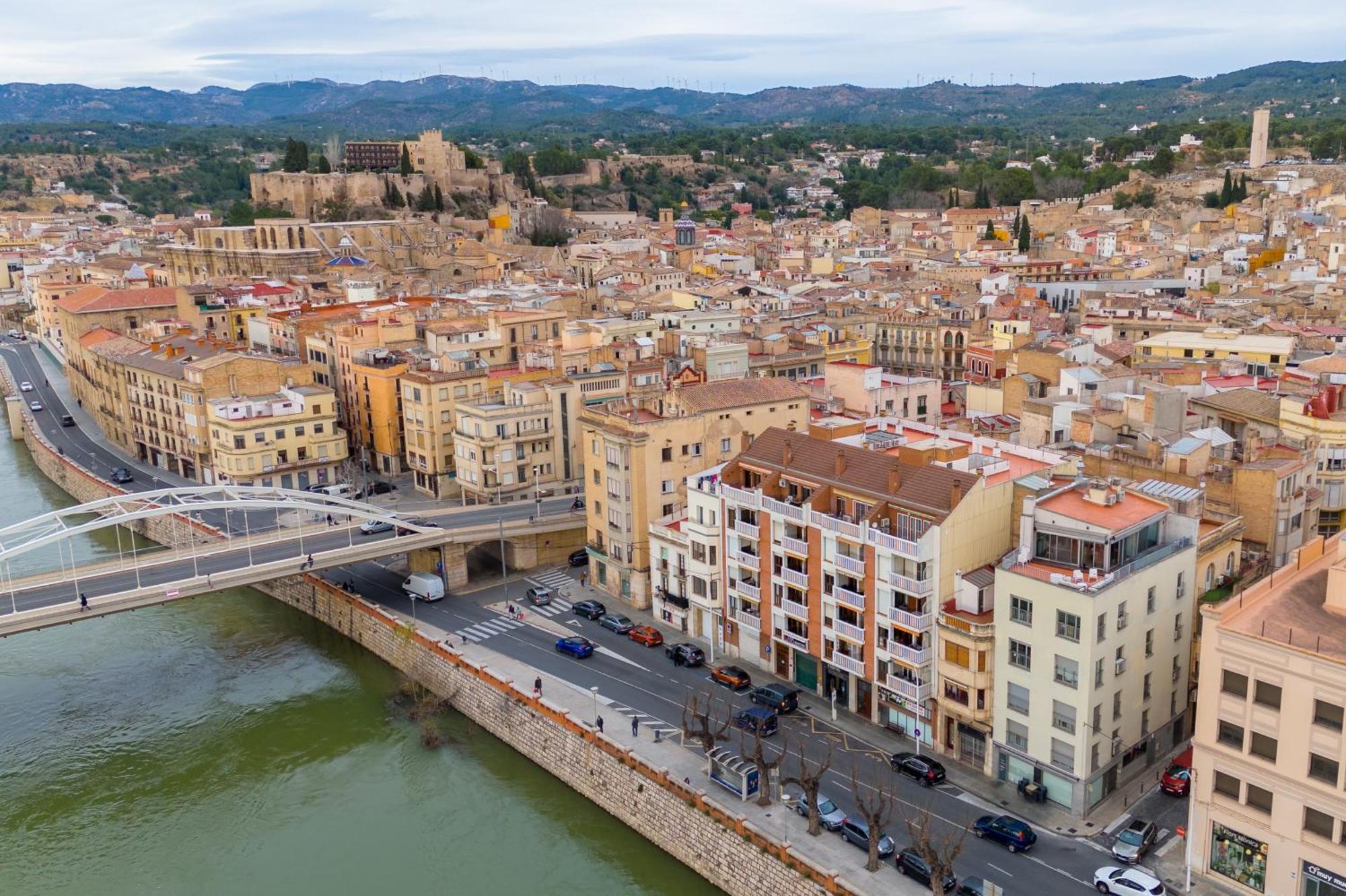 Appartamento Atic La Llotja Tortosa Esterno foto